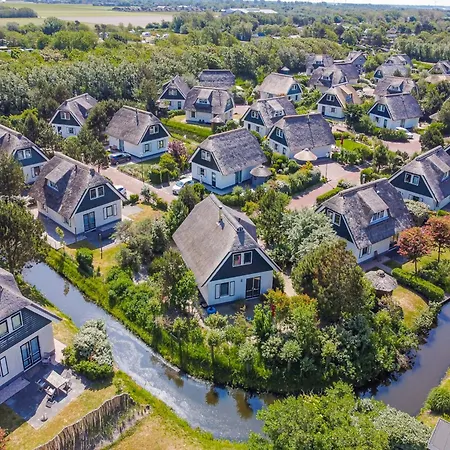 Coastal Garden Escape Near The Dunes 度假居 *