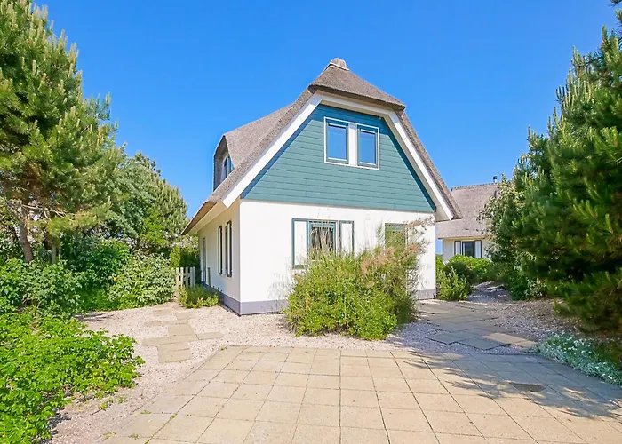 Дом отдыха Coastal Garden Escape Near The Dunes Юлианадорп