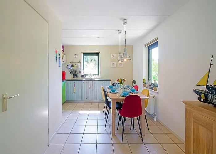 Coastal Garden Escape Near The Dunes *