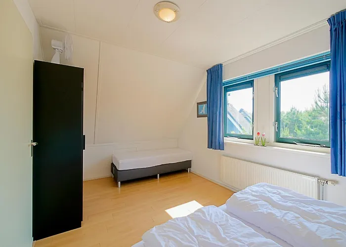 Coastal Garden Escape Near The Dunes *