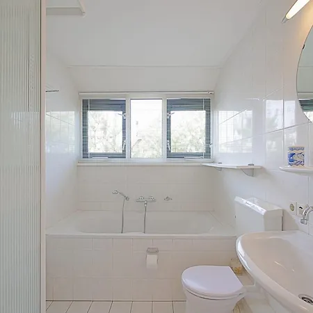 Coastal Garden Escape Near The Dunes 펜션 *